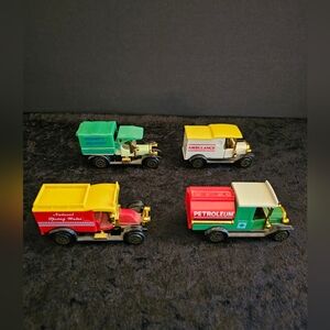 Set Of 4 Vintage Readers Digest Model T Service Trucks